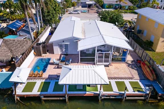Paradise Cove - Image 1