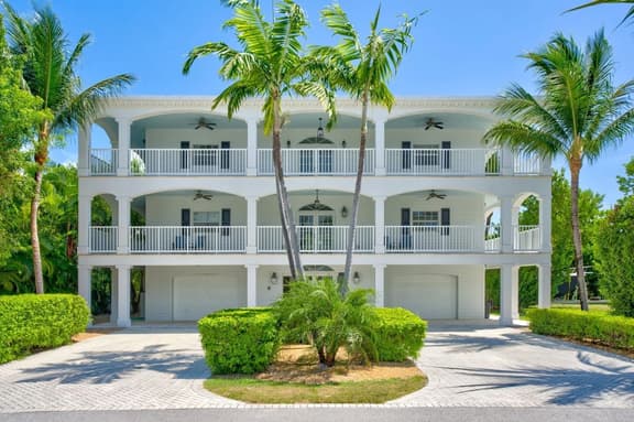 Oceanside Manor